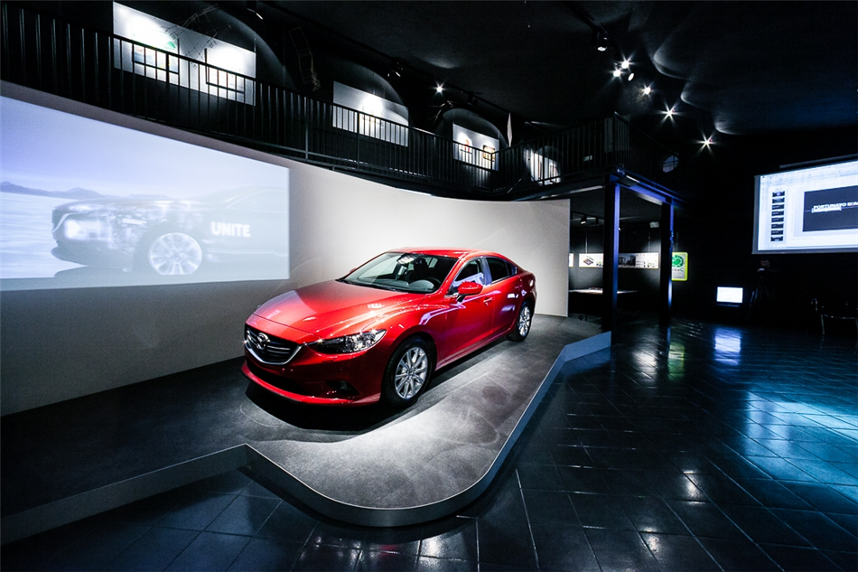 Mazda, sztuka współczesna i Tydzień Designu w Mediolanie