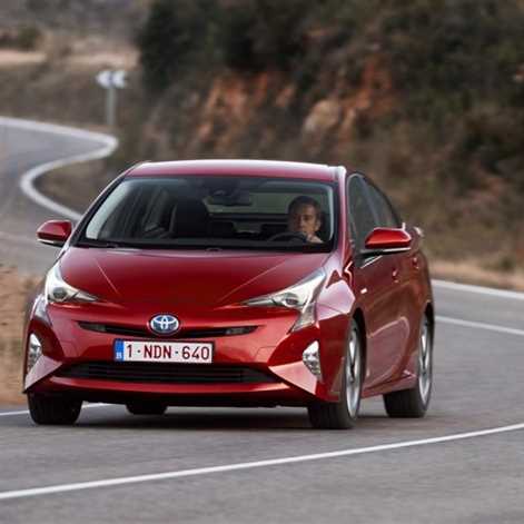Do 2020 roku hybrydy będą stanowić 50 procent sprzedaży Toyoty w Europie