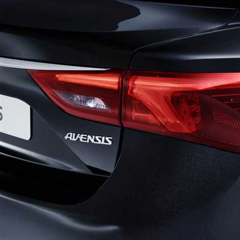 Nowy Avensis zaprezentowany w Genewie