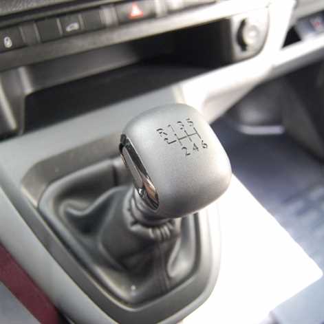 Toyota ProAce Van 2016: nowość w segmencie aut użytkowych