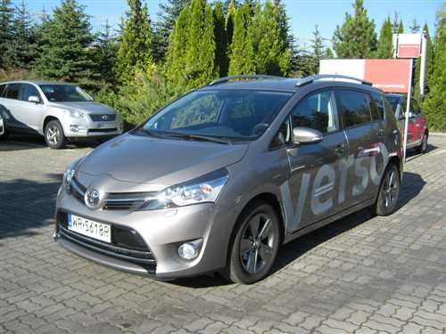 Toyota Verso 1.8 Premium 7os Benzyna, 2014 r.