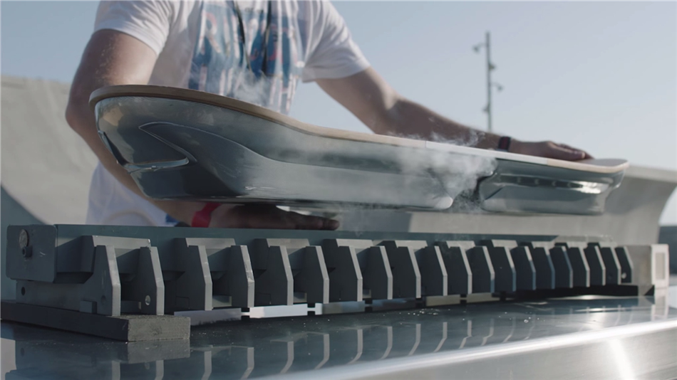 To nauka, nie magia. Jak działa Lexus Hoverboard?