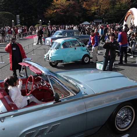 Święto klasycznych samochodów w Tokio