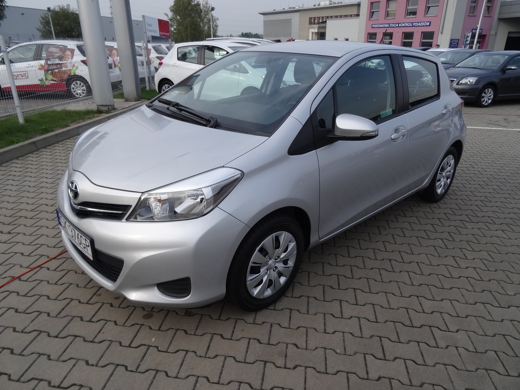 toyota yaris sprint #6