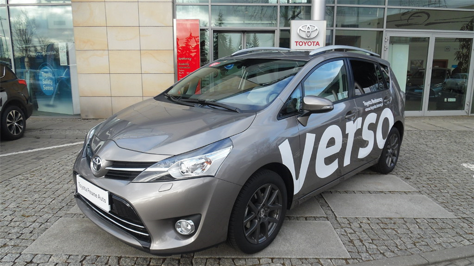 Toyota Verso Premium Comfort Style Navi Benzyna, 2015 r.