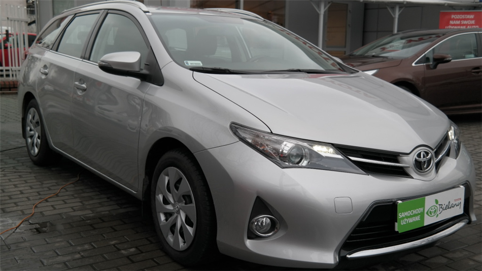 Toyota Auris  1.4 D-4D Premium Inne, 2013 r.
