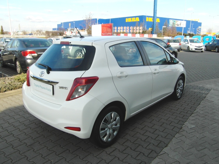 2012 toyota yaris fuel capacity #2