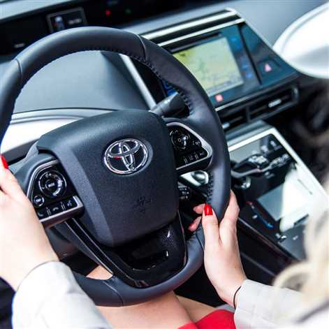 Toyota Mirai gościem programu popularnonaukowego „Sonda 2”