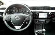 Toyota Corolla 1,6 Premium Comfort Design Tec Benzyna, 2015 r.