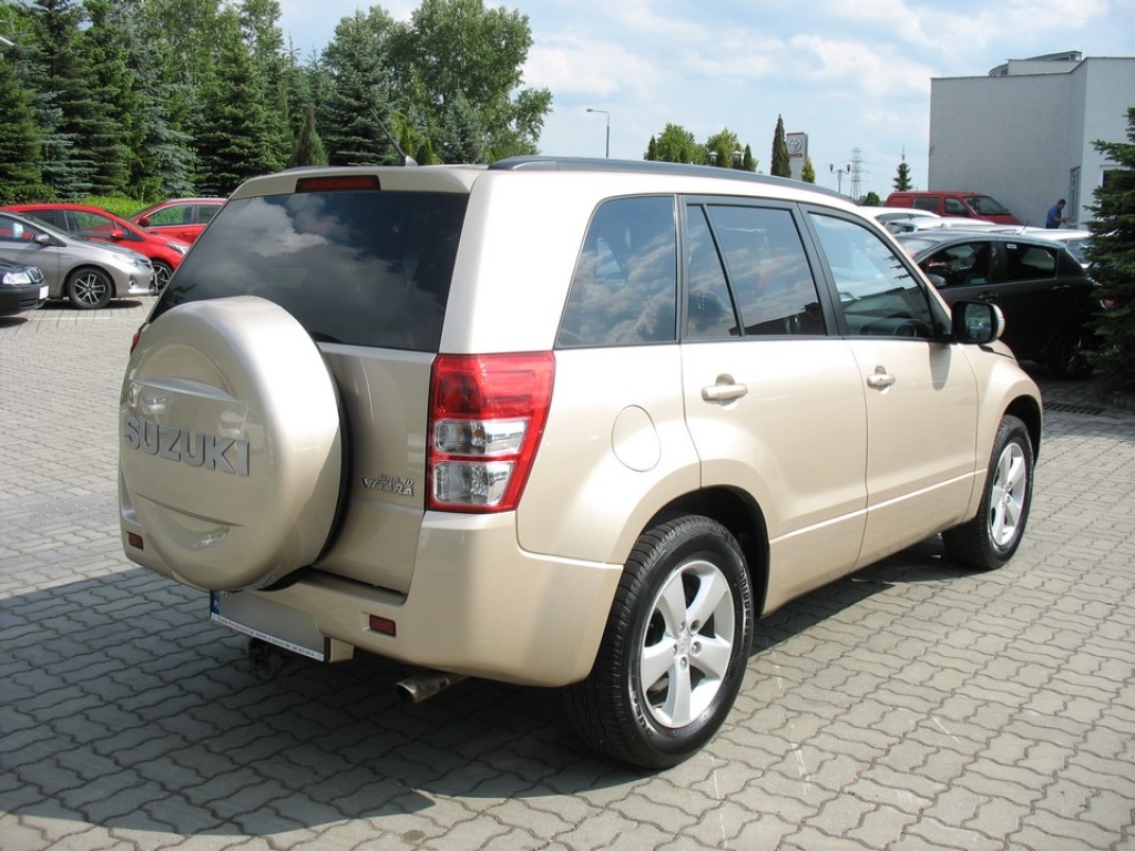 Suzuki Grand Vitara 2.4 Premium EU5 Benzyna, 2011 r
