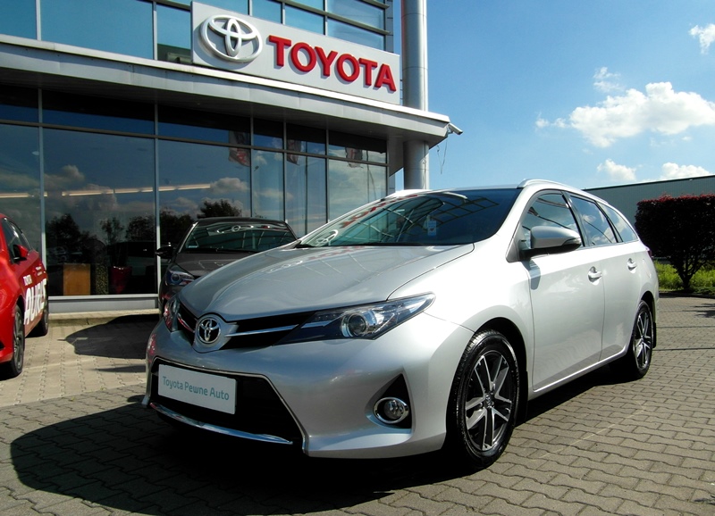 Toyota Auris 1.4 D-4D Premium Inne, 2014 r.