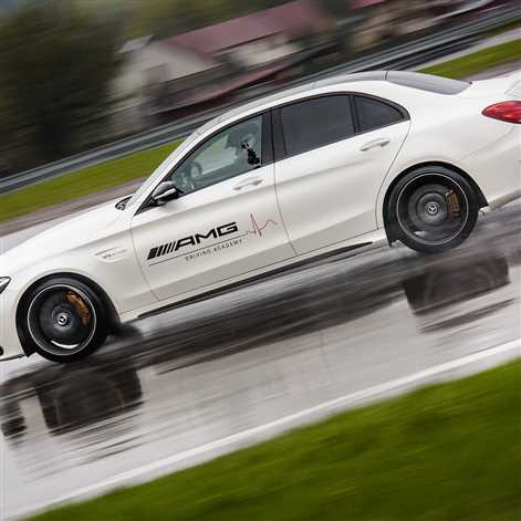 Rekordowe półrocze Mercedesa – ponad milion sprzedanych aut