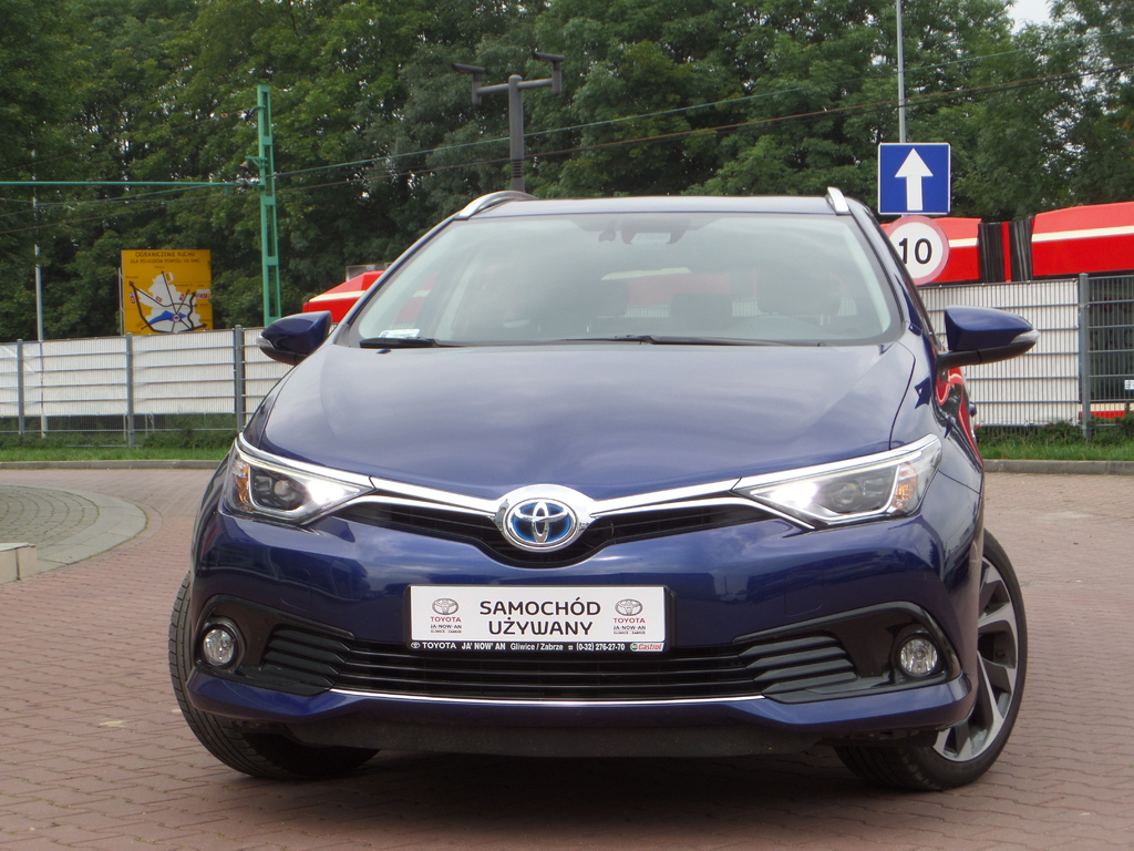 Toyota Auris Hybryda Comfort Style Tech Hybryda R