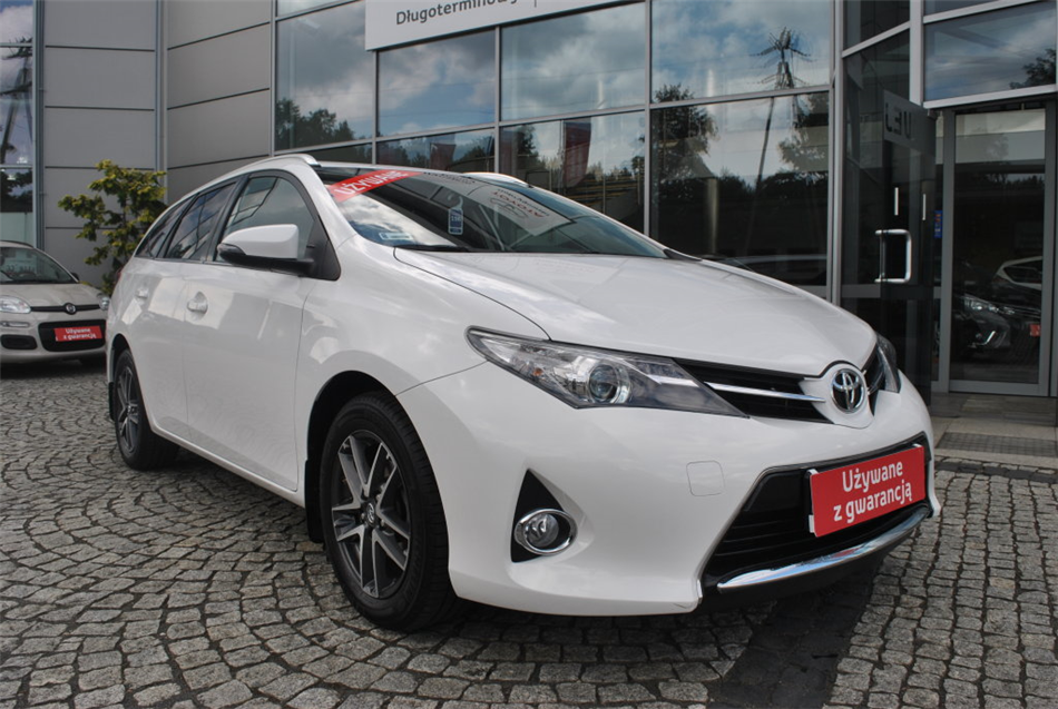 Toyota Auris  1.6 Premium Benzyna, 2014 r.