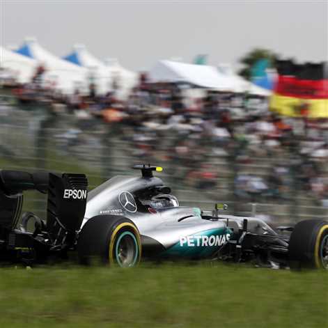 F1 - Mercedes świętuje 3 tytuł z rzędu