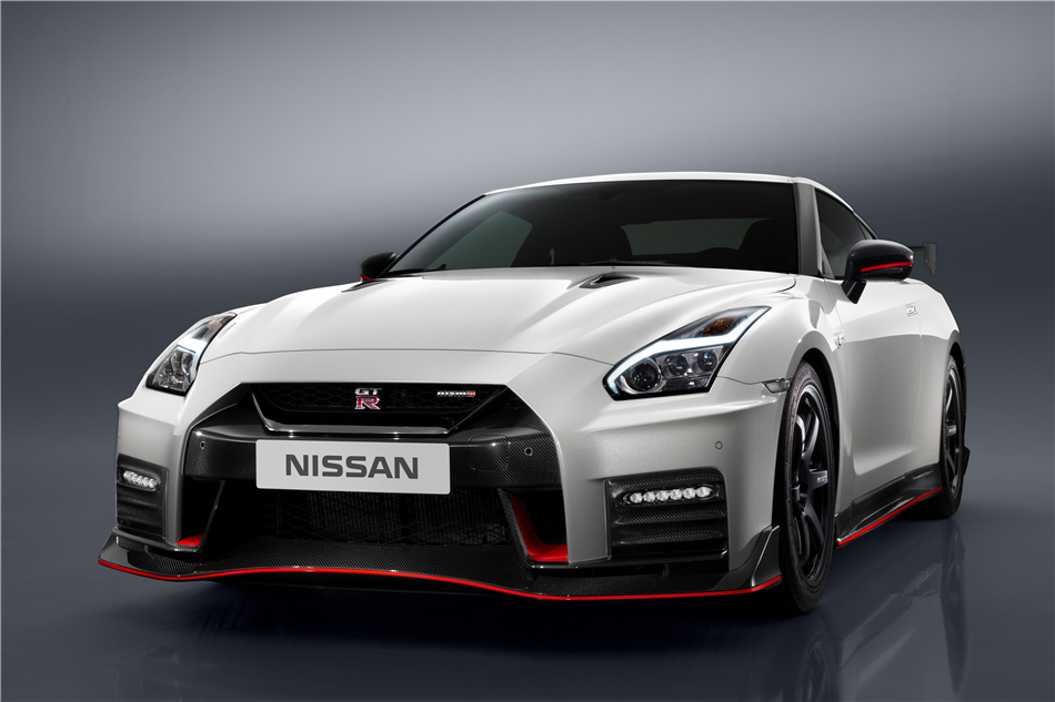 Nowy Nissan GT-R NISMO już w sprzedaży