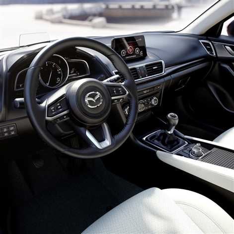 Mazda odświeża kompaktowy model 3