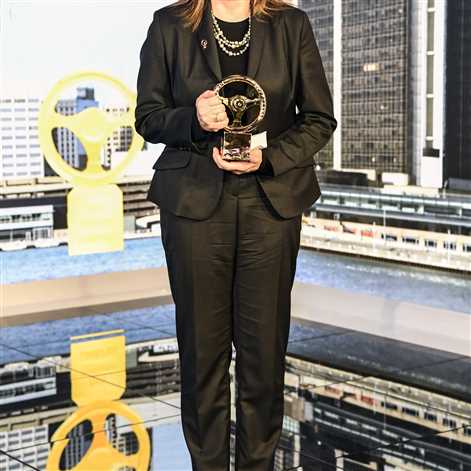 „Honorowa Złota Kierownica 2016” dla Mary Barra, prezes i dyrektor generalnej GM