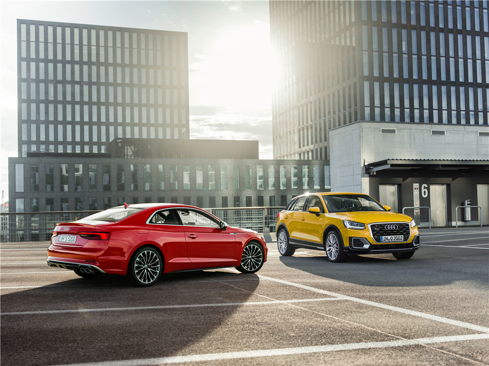"Złota kierownica" dla Audi Q2 i Audi A5 Coupé
