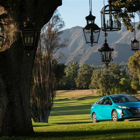 Toyota Prius Plug-in Hybrid najlepsza w kategorii aut hybrydowych i elektrycznych w Awards 2017