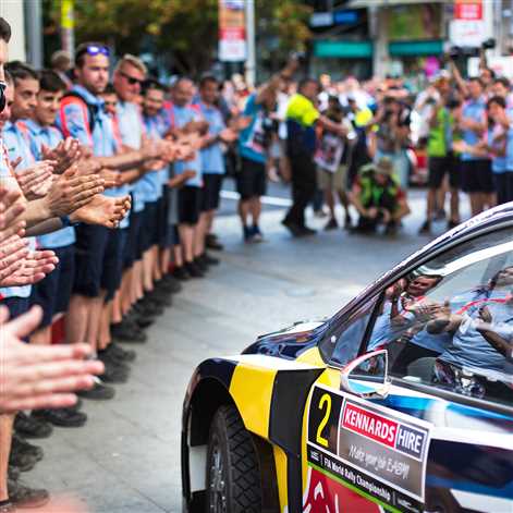 Volkswagen kończy starty w Rajdowych Mistrzostwach Świata podwójnym zwycięstwem