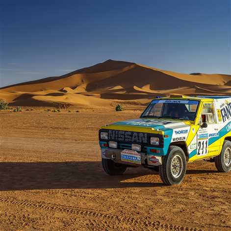 30 lat minęło: kultowy Nissan z rajdu Paryż-Dakar 1987 wraca na Saharę