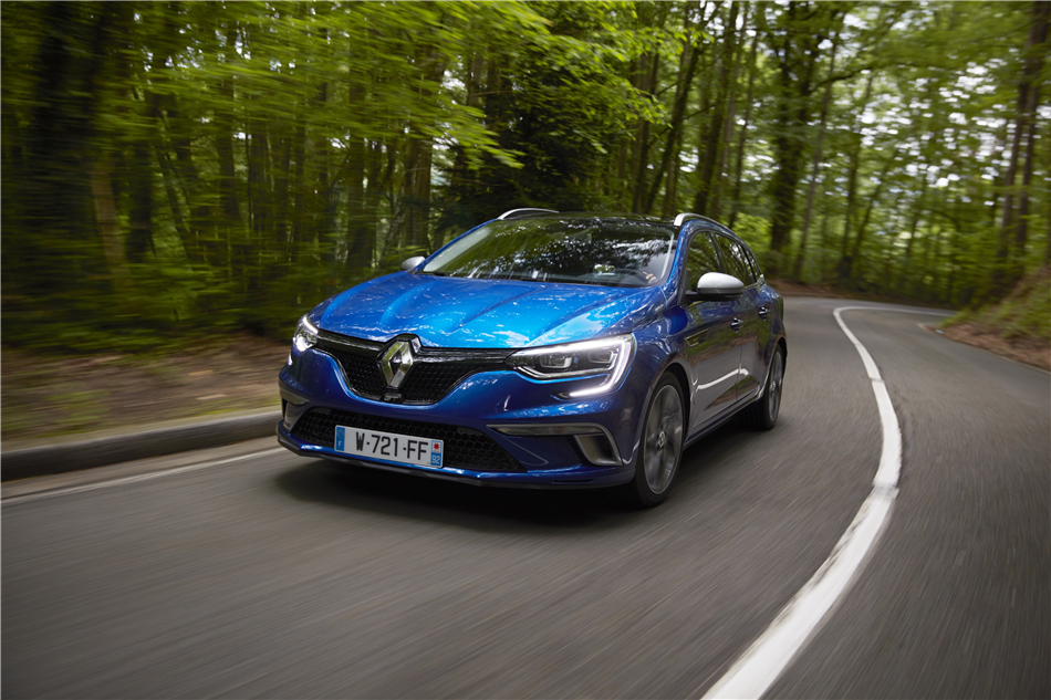 Wyniki handlowe Renault we Francji za rok 2016