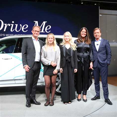 Volvo Cars przedstawiło rodzinę, która będzie jeździć samochodem autonomicznym