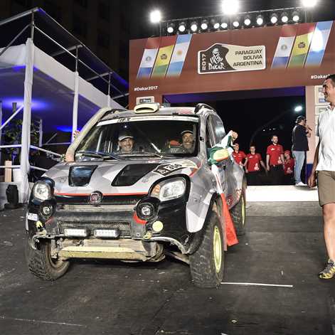 Fiat Panda podbija pustynię - PanDakar góruje w najsłynniejszym rajdzie świata