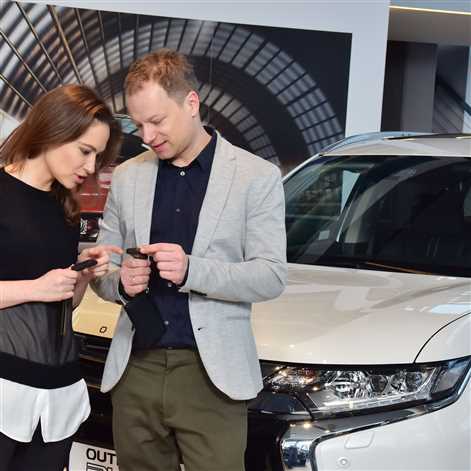 Anna Cieślak i Maciej Stuhr w nowych modelach Mitsubishi