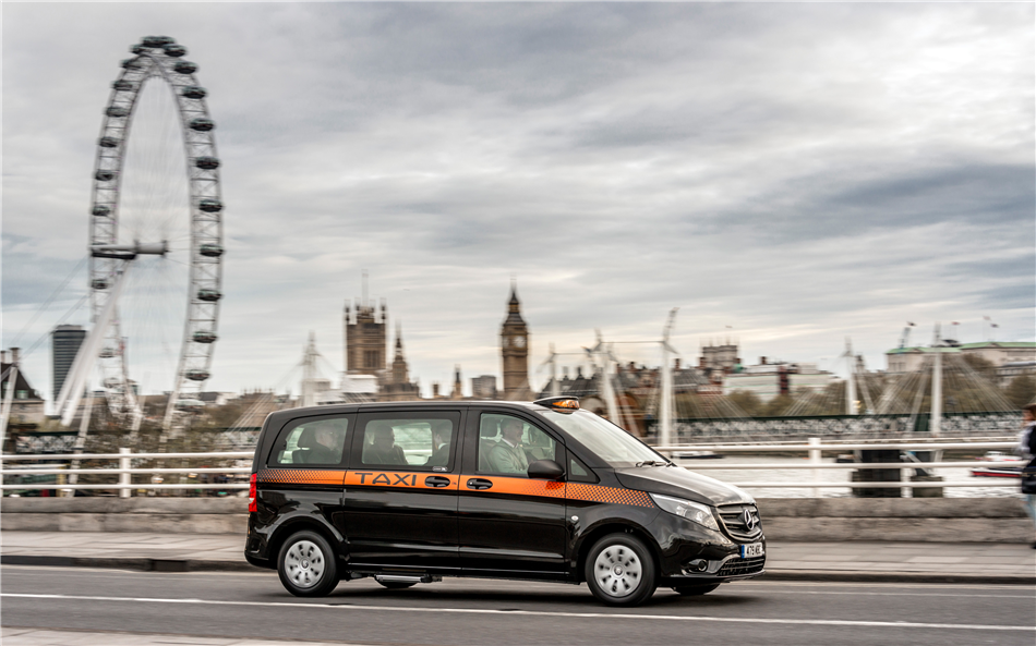Nowa czarna taksówka dla Londynu – spod znaku trójramiennej gwiazdy