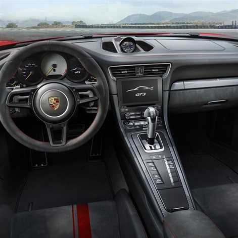 911 na drogę i na tor – nowe Porsche 911 GT3