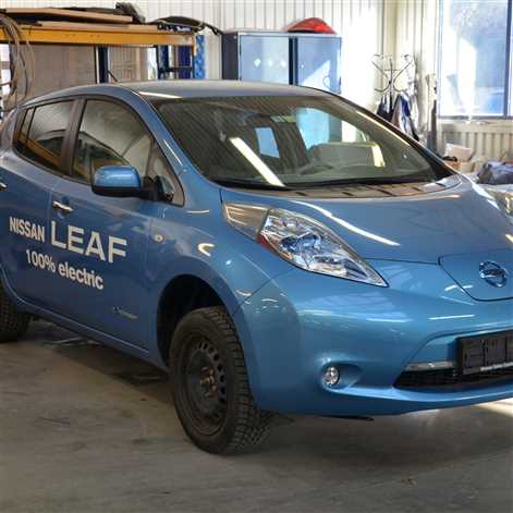 Co kryje wnętrze elektrycznego Nissana LEAF?
