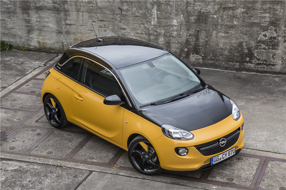 Opel ogłasza ceny nowego ADAMA BLACK JACK
