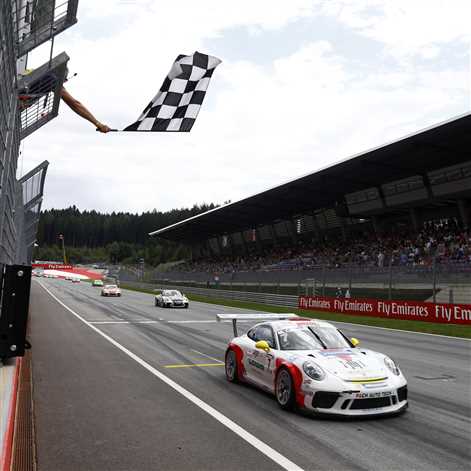 Pierwsza wygrana Juniora Porsche Matta Campbella