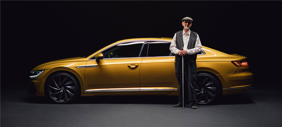 Niewidomy fotograf wykonał niezwykłe zdjęcia nowego Volkswagena Arteona