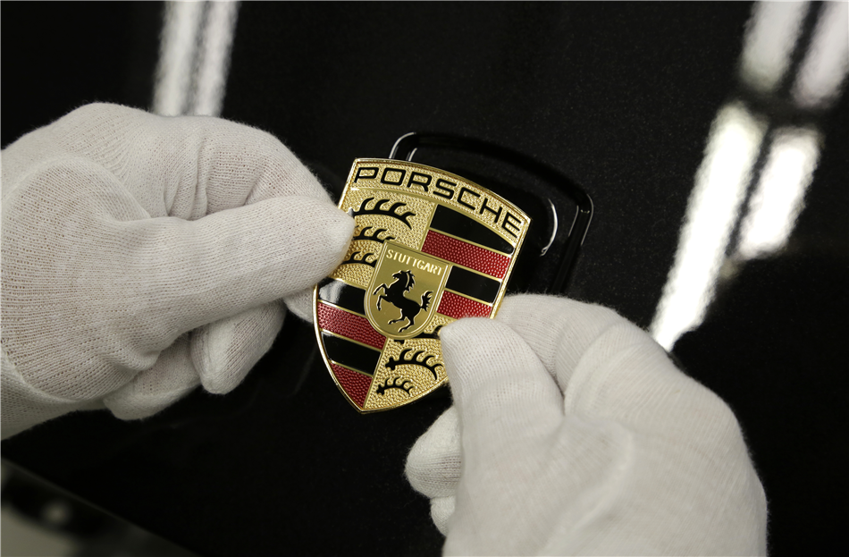 Porsche zwiększa przychody i zysk operacyjny