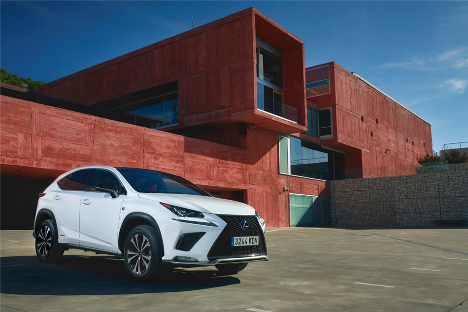 Lexus prezentuje wyniki sprzedażowe w Europie
