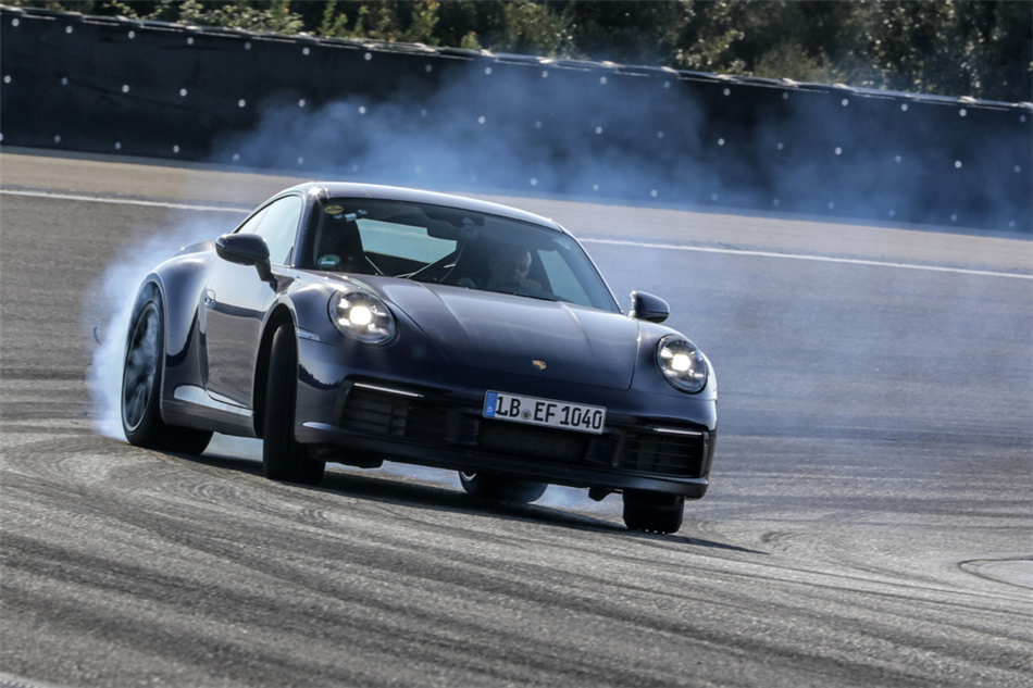 Transmisja z premiery nowego Porsche 911