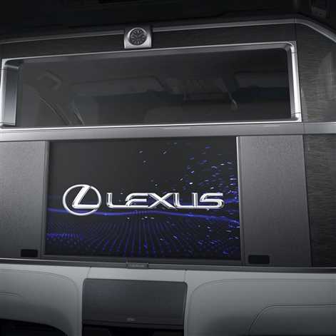 Lexus zaprezentował pierwszego minivana