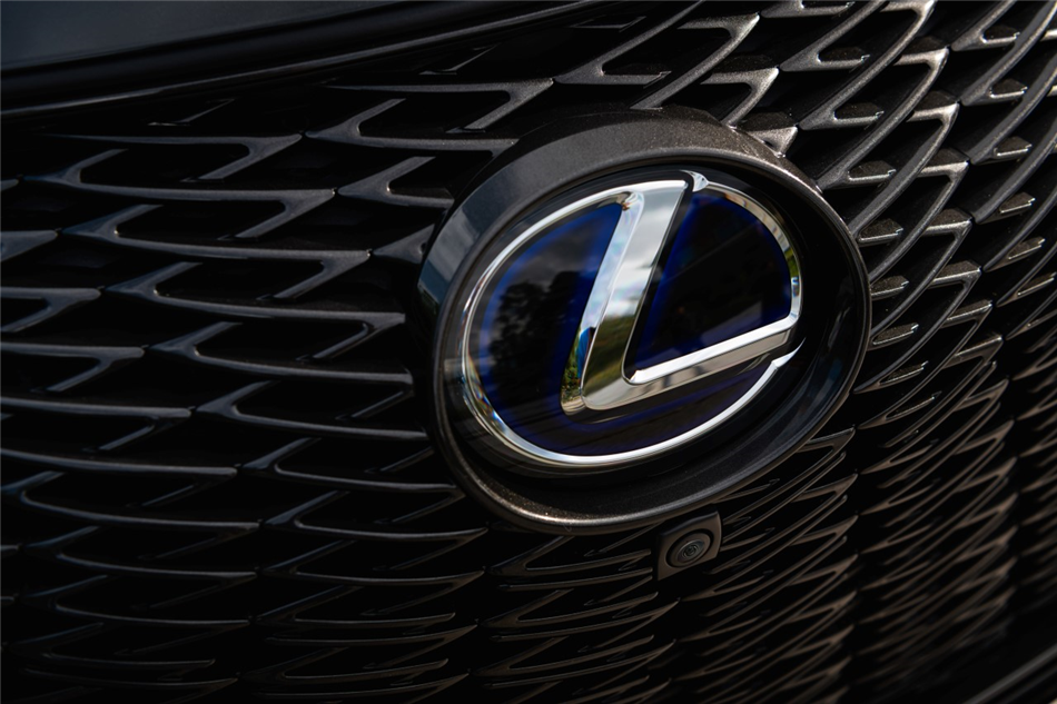 Lexus zwycięża w stolicy elektromobilności
