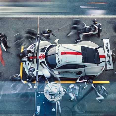 Porsche przeprojektowało 911 RSR