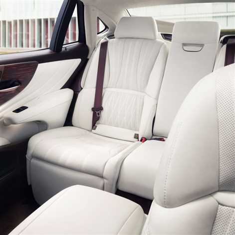 Trzy dekady Lexusa: komfort, styl i odwaga