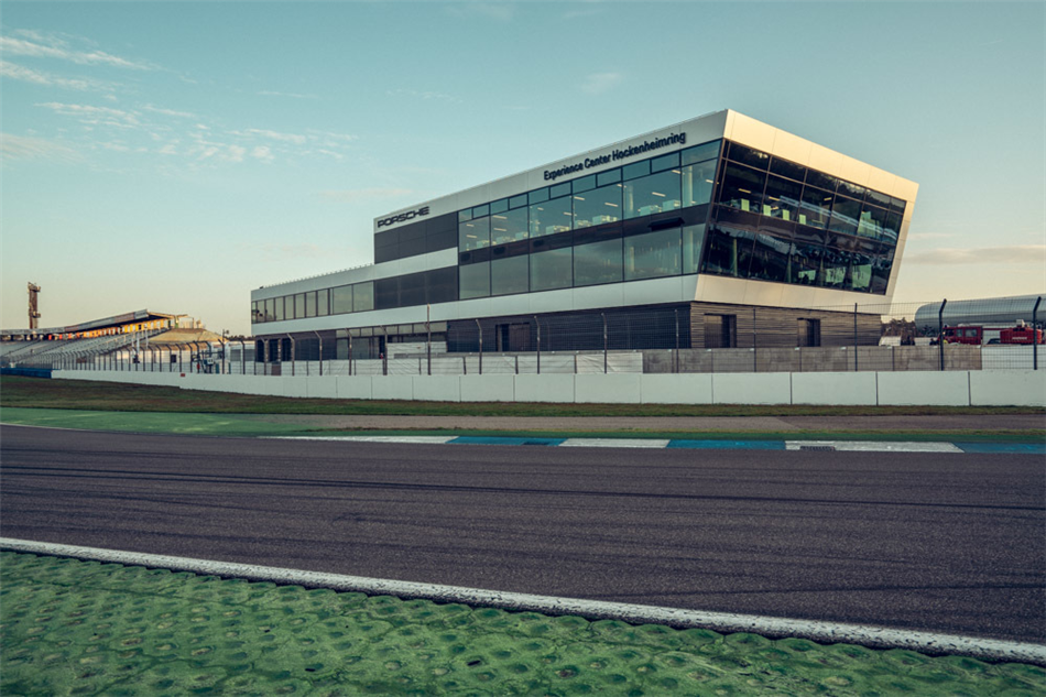 Porsche Experience Center przy Hockenheimringu już otwarte