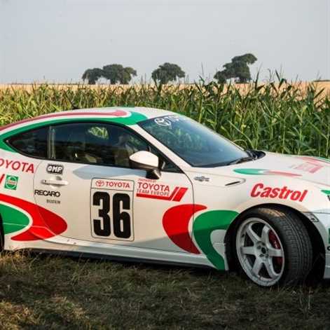 Toyoty GT86 stylizowane na legendy motorsportu