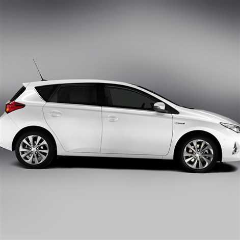 Toyota Auris Hybrid: galeria i klip z Motor Show 2013