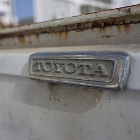 Protoplasta Toyoty Hilux ma już 48 lat i nadal jeździ!