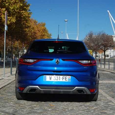 [TEST / PIERWSZA JAZDA] Renault Megane GT: lubi zakręty, kusi gadżetami