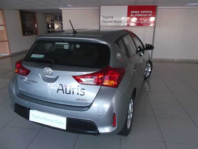 Toyota Auris 1.4 D4D Premium Diesel, 2012 r. autoranking.pl