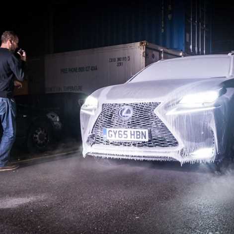 Lexus NX na lodowych kołach